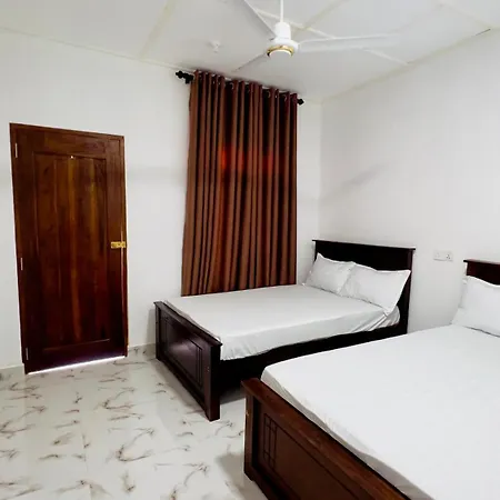 Coconut Leaf Shadow Guest Apartment Nilaveli Exterior photo