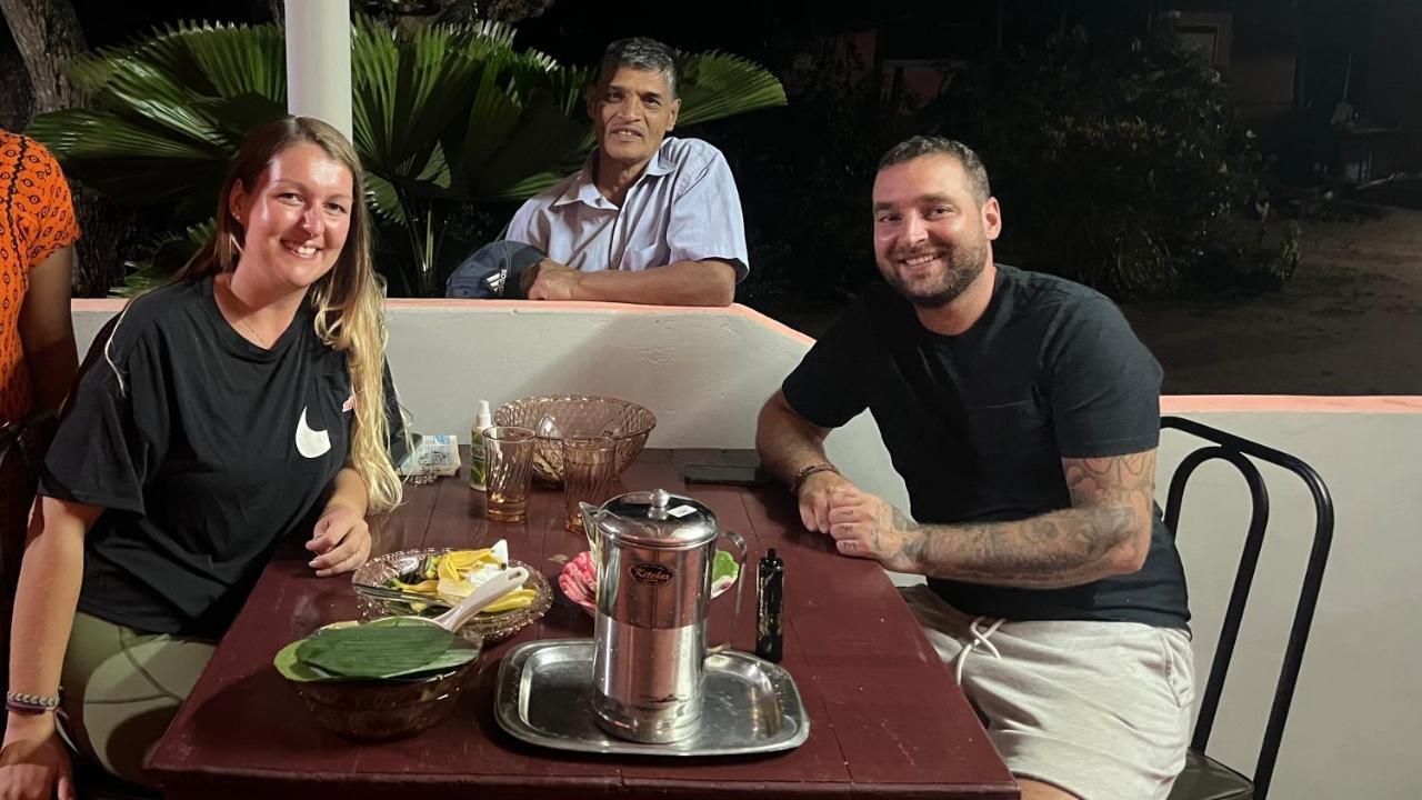 Coconut Leaf Shadow Guest Homestay Nilaveli
