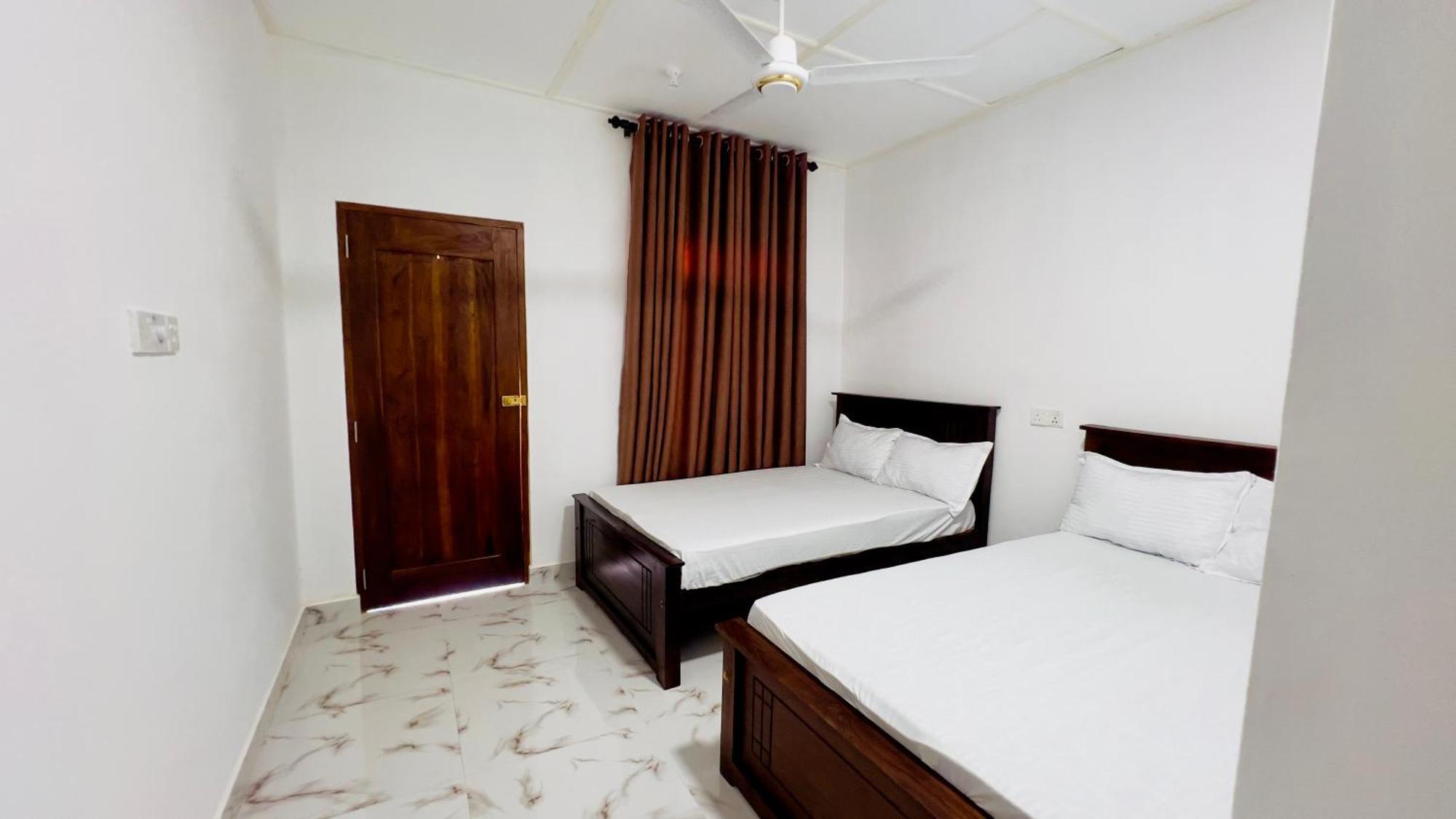 Homestay Coconut Leaf Shadow Guest *