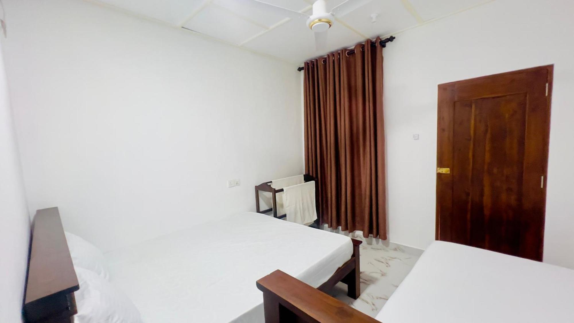 Homestay Coconut Leaf Shadow Guest Nilaveli